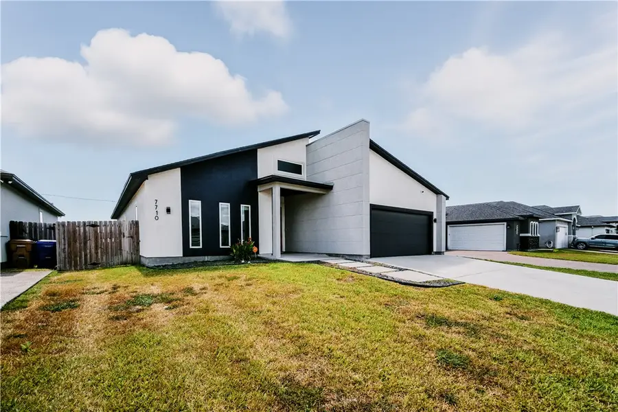 7710 Krypton Drive, Corpus Christi, TX 78414 - Image #2