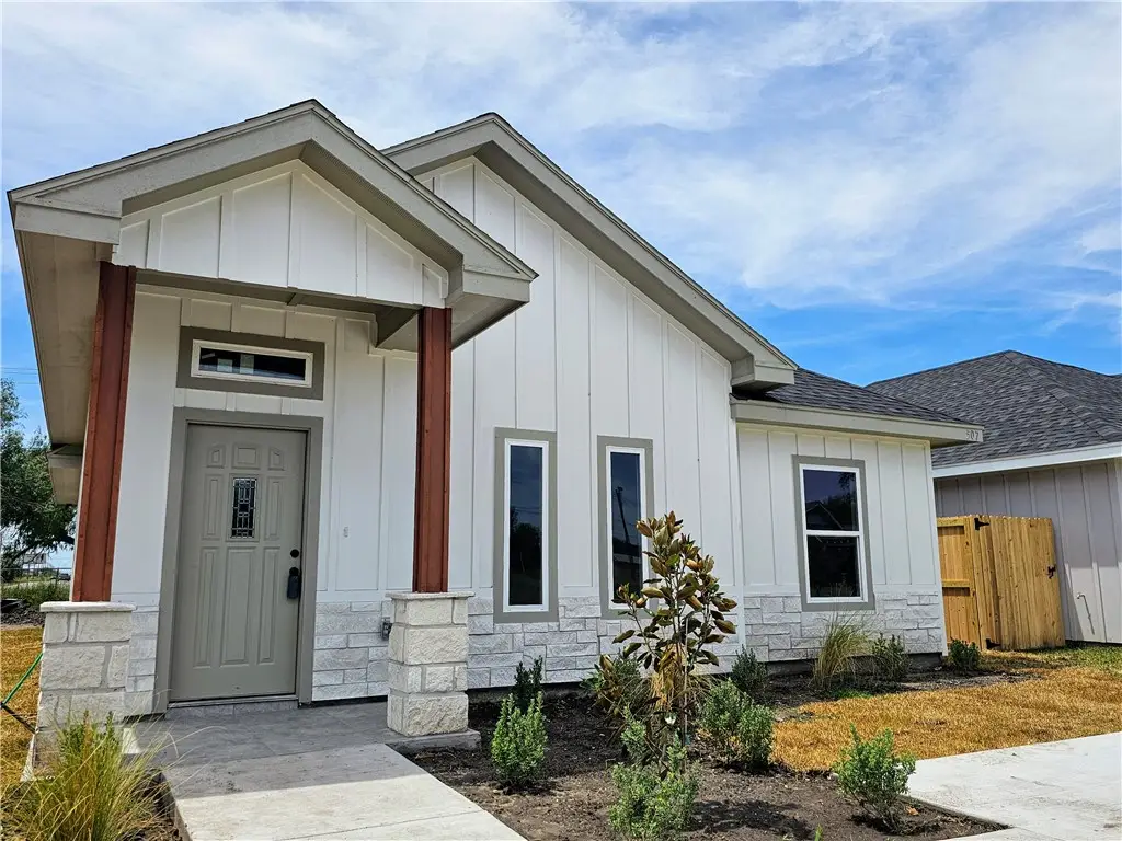 507 W Ragland Avenue, Kingsville, TX 78363 - Image #1