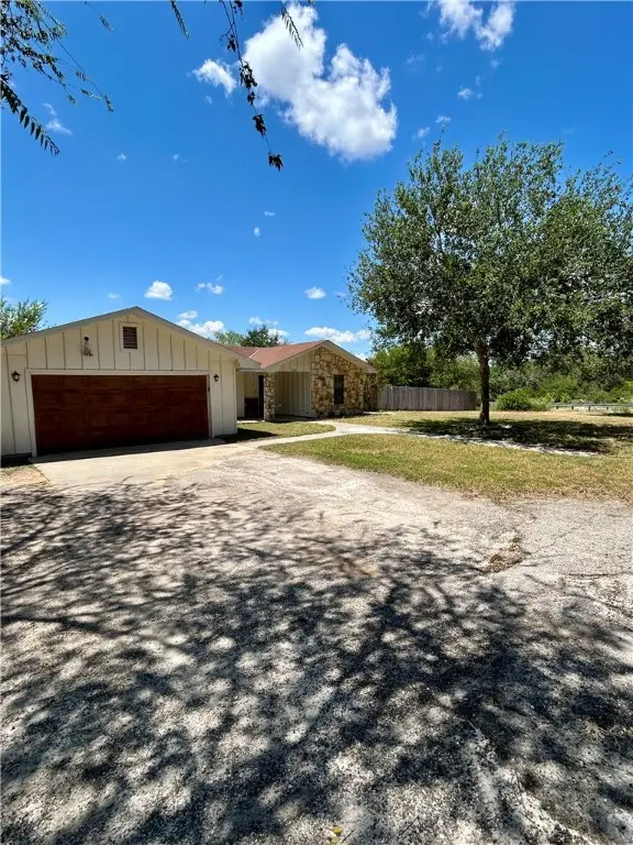 2485 Oak Bend, Beeville, TX 78102 - Image #2