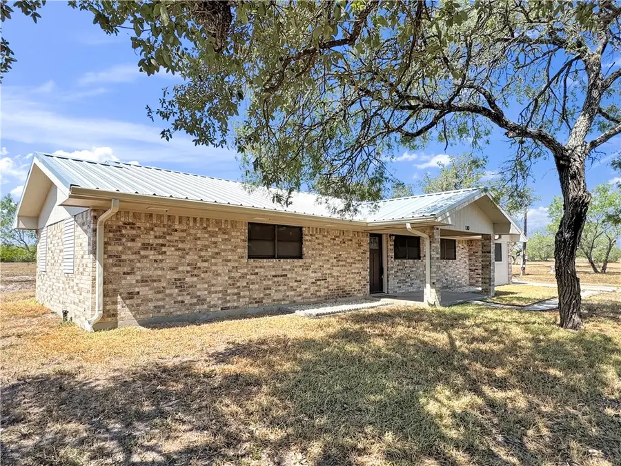 130 County Road 3211, Orange Grove, TX 78372 - Image #3