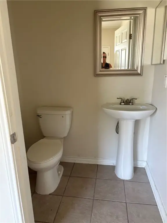 130 Lavaca, Rockport, TX 78382 - Image #3