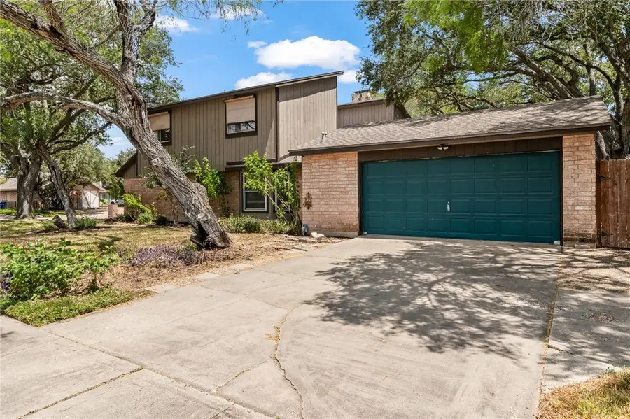 6202 Lost Creek Drive, Corpus Christi, TX 78413 - Image #3