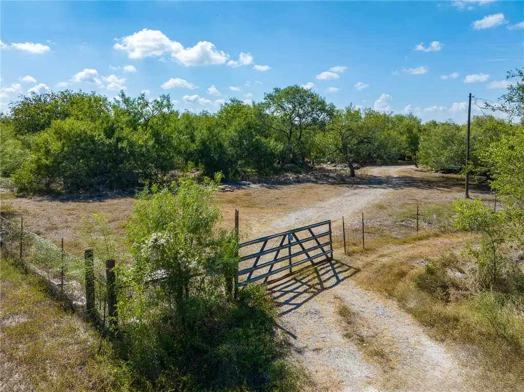 14471 County Road 1392, Sinton, TX 78387 - Image #1