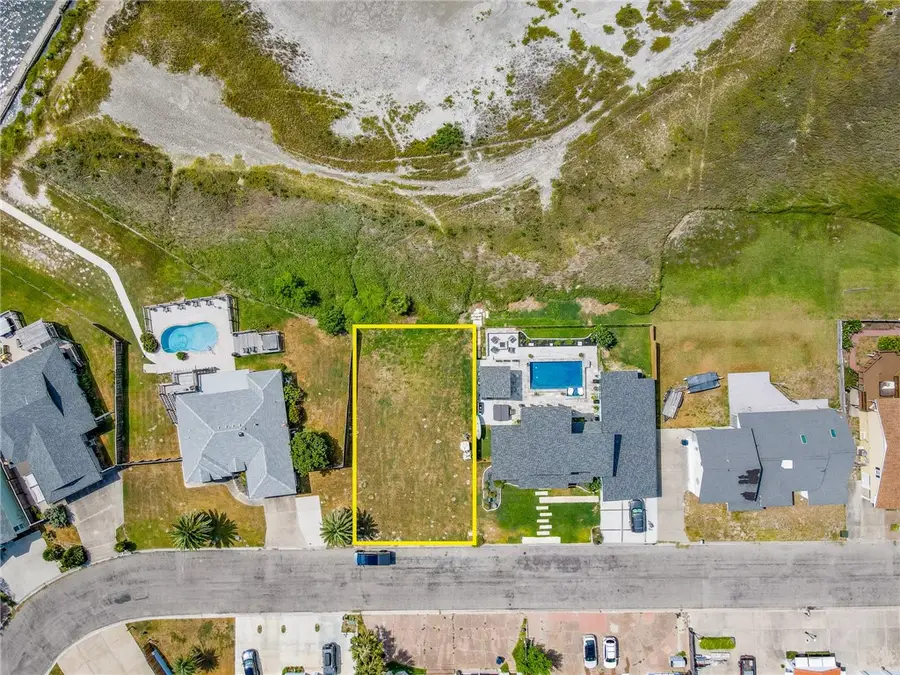 213 Bayview Drive, Aransas Pass, TX 78336 - Image #2