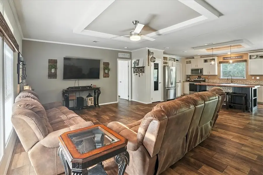 1004 Catholic Cemetery, George West, TX 78022 - Image #3