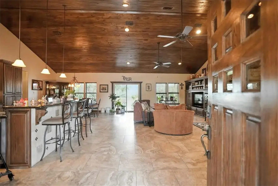 130 County Road 102, George West, TX 78022 - Image #2