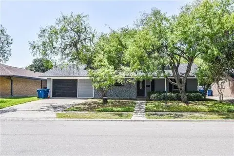 210 Pecos Street, Portland, TX 78374