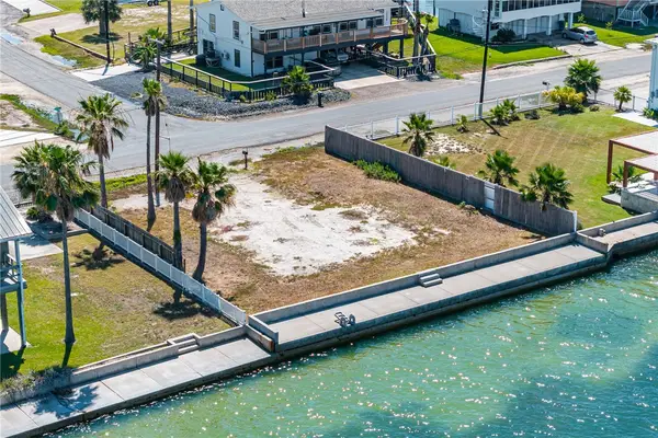 128 Bayshore Drive, Ingleside, TX 78362