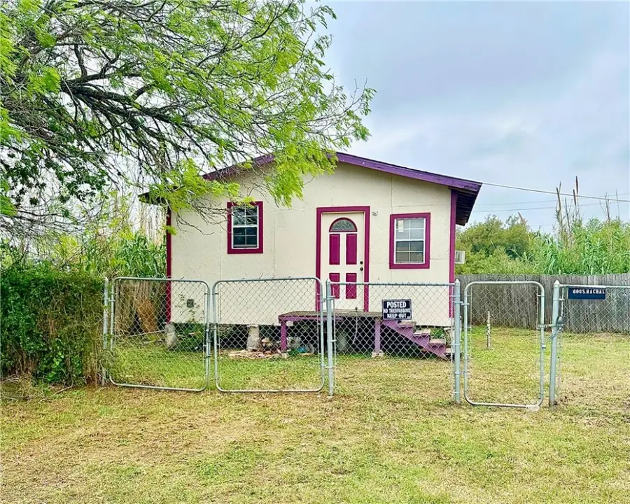 600 S Rachal Street, Sinton, TX 78387 - Image #2