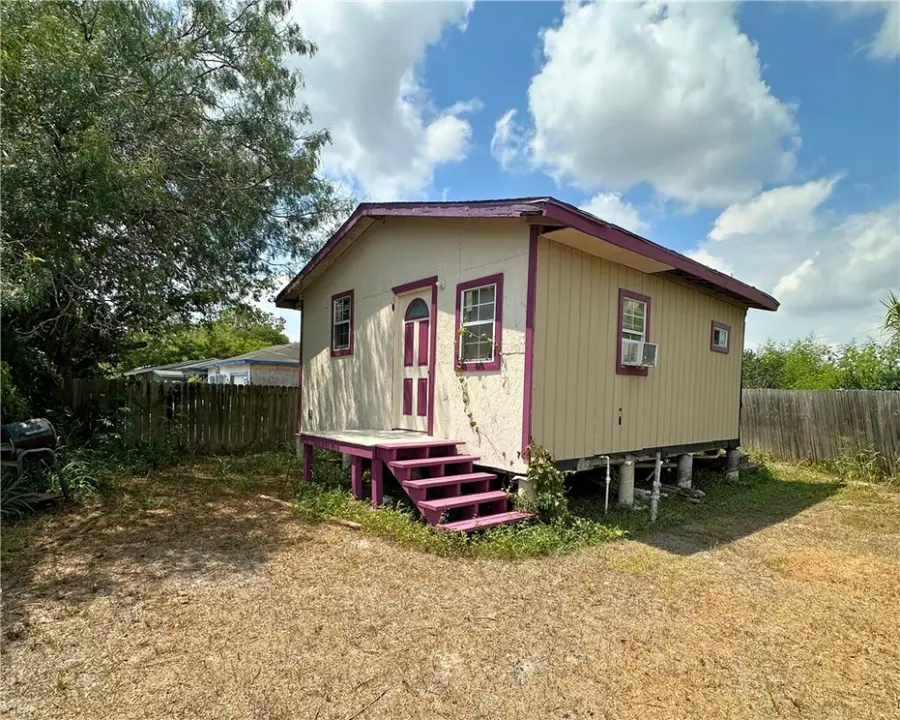 600 S Rachal Street, Sinton, TX 78387 - Image #3