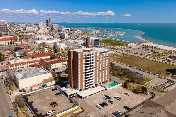 715 S Upper Broadway Street #401, Corpus Christi, TX 78401