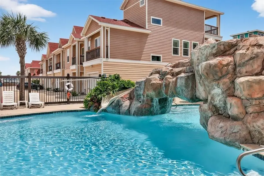 1813 S 11th Street #102, Port Aransas, TX 78373 - Image #2