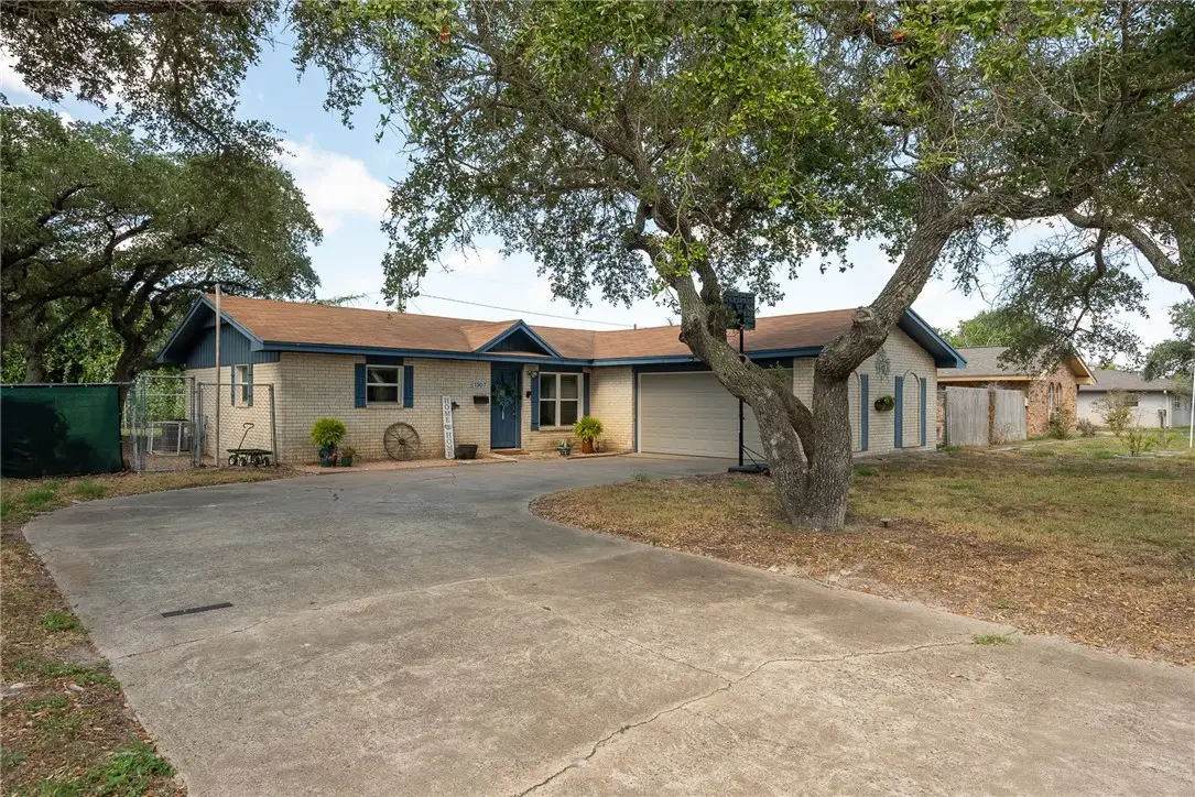 1307 W Palm Drive, Aransas Pass, TX 78336 - Image #1