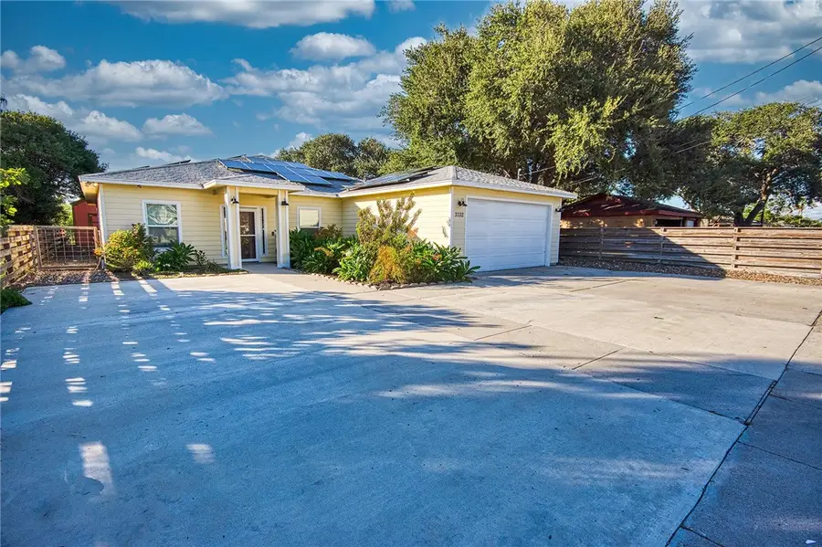 3332 Tahiti Drive, Corpus Christi, TX 78418 - Image #3