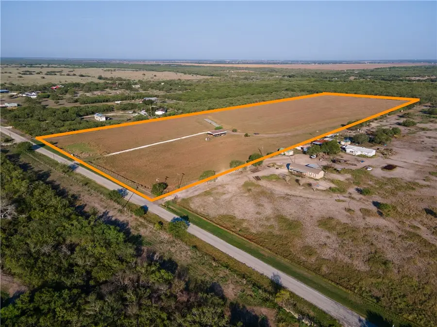 5825 County Road 101, Robstown, TX 78380 - Image #2