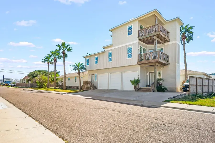 202 W Oaks Avenue, Port Aransas, TX 78373 - Image #2