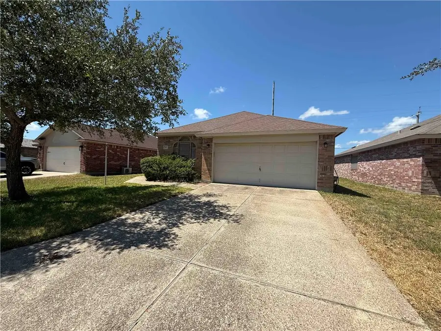 418 Oak Glen Drive, Aransas Pass, TX 78336 - Image #2