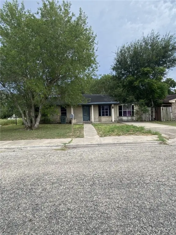 1021 W Main Street, Alice, TX 78332 - #1