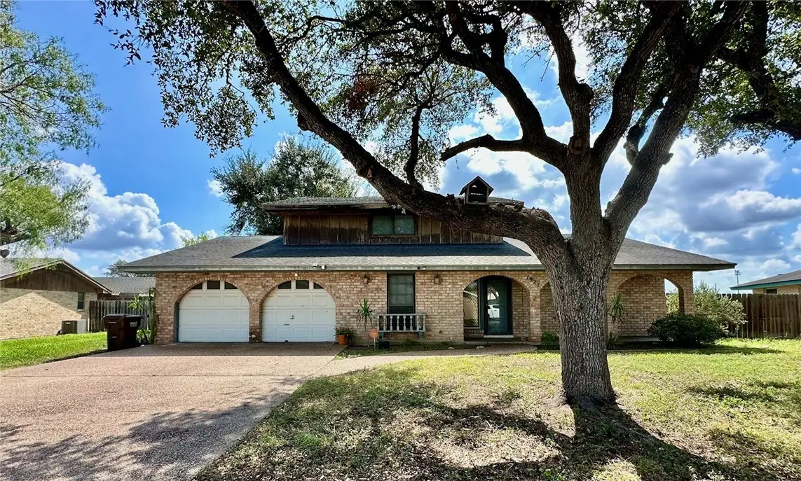 1927 South Park Drive, Kingsville, TX 78363 - Image #1