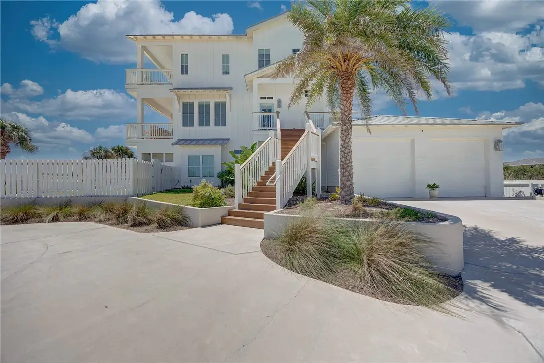 636 Light Lane, Port Aransas, TX 78373 - Image #1