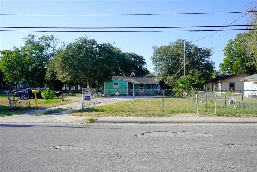 2613 Mary Street, Corpus Christi, TX 78405 - Image #2