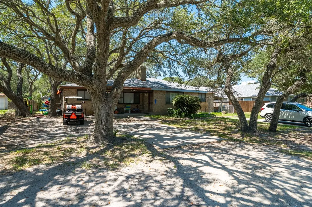 613 N 5th Street, Fulton, TX 78358 - Image #1