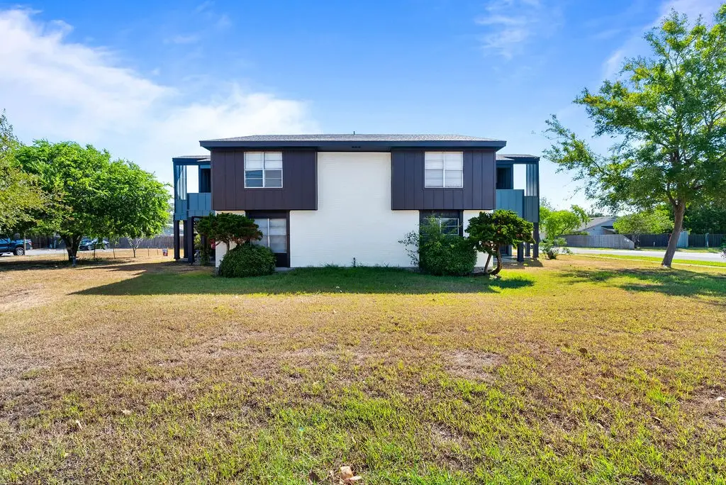 1410 Moore Avenue, Portland, TX 78374 - Image #1