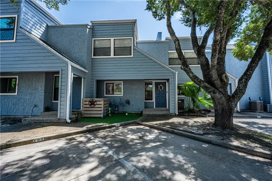 209 Forest Hills #121, Rockport, TX 78382 - Image #2