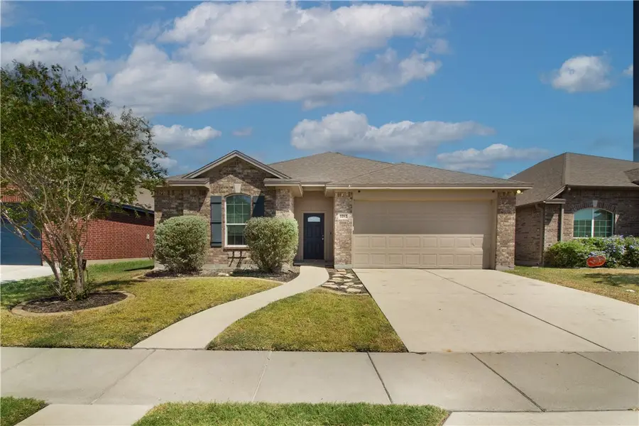 2212 Tallow Drive, Portland, TX 78374 - Image #2