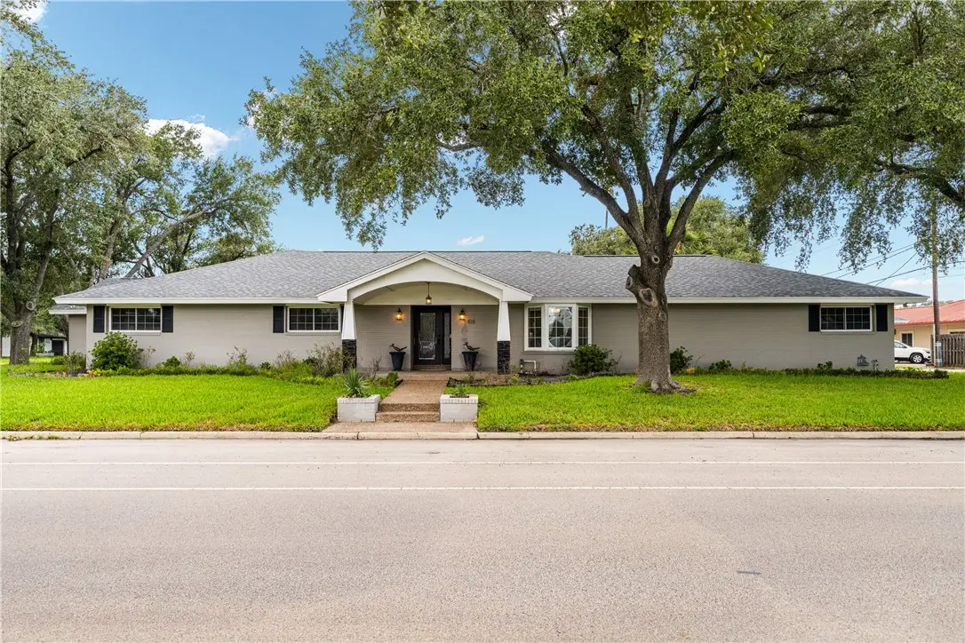 615 N University Boulevard, Kingsville, TX 78363 - Image #1