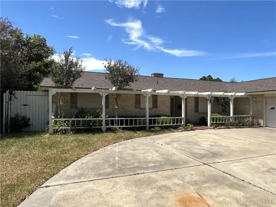 1021 Nile Drive, Corpus Christi, TX 78412 - Image #3