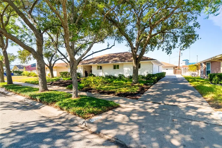 6622 Sahara Drive, Corpus Christi, TX 78412 - Image #3