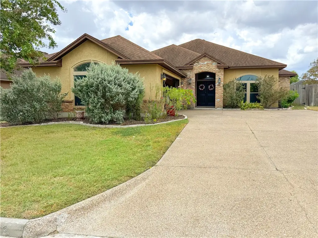 15357 Chianti Ln, Corpus Christi, TX 78410 - Image #1