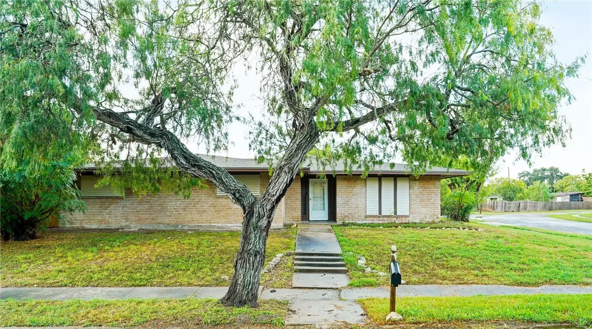 801 Pyramid Drive, Corpus Christi, TX 78412 - Image #1