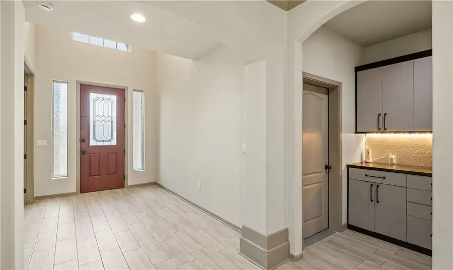 3102 N Oso Parkway, Corpus Christi, TX 78414 - Image #3