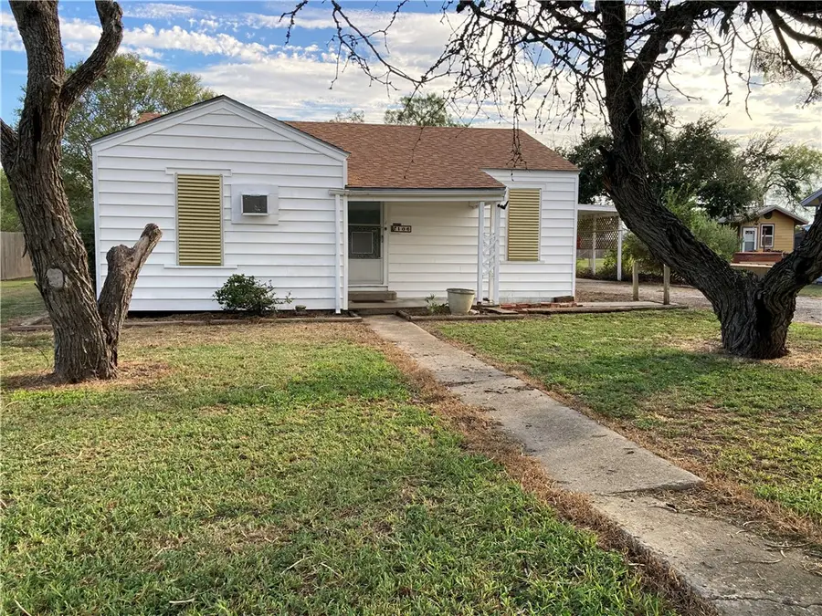 106 W 6th Street, Bishop, TX 78343 - Image #2