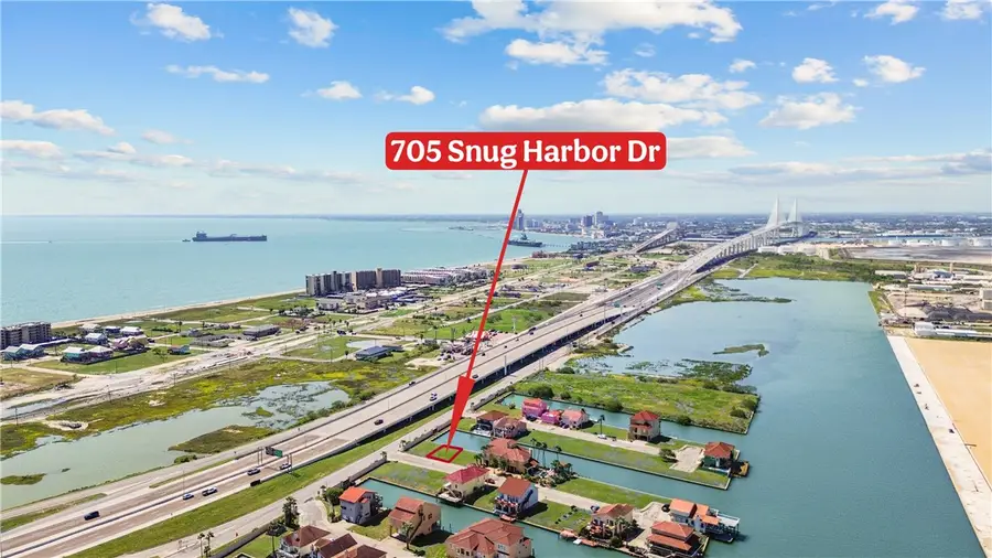 705 Snug Harbor, Corpus Christi, TX 78402 - Image #3