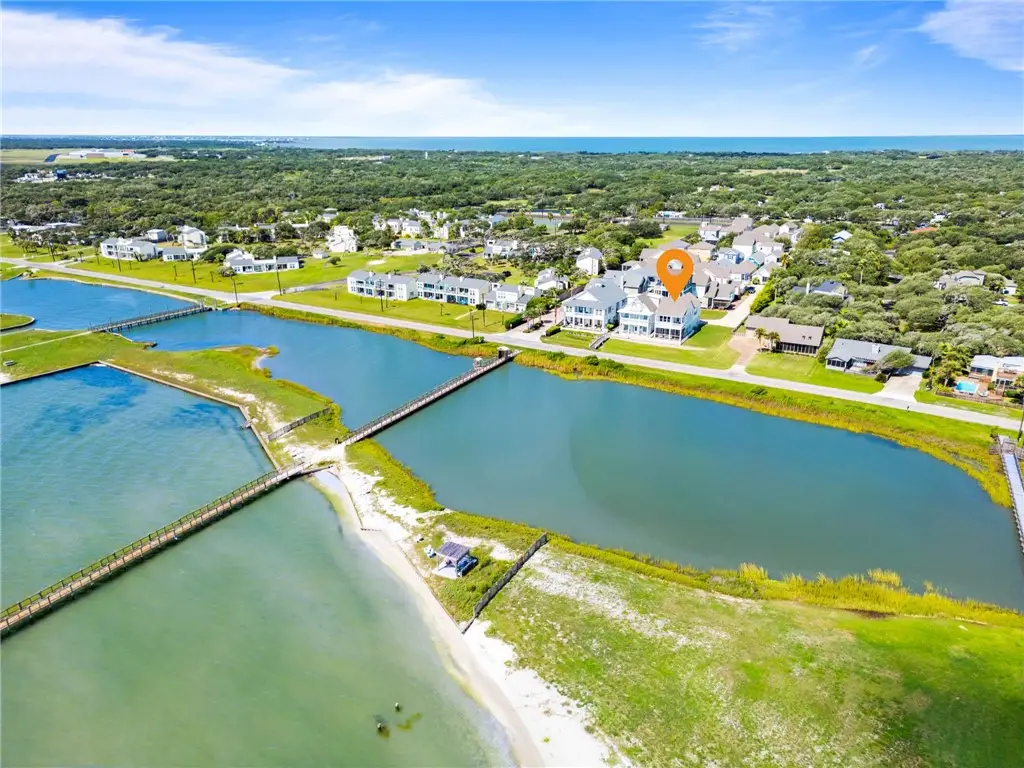 502 Sailhouse Way, Rockport, TX 78382 - Image #1