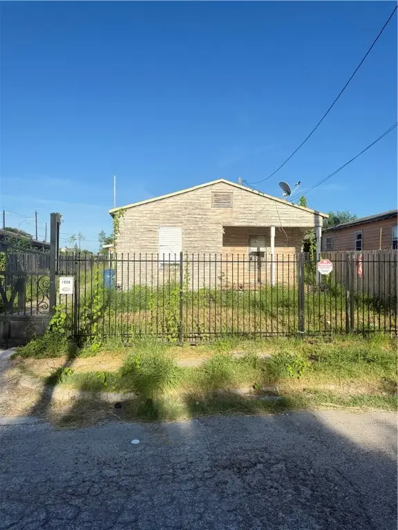 1020 Josephine Street, Corpus Christi, TX 78401 - Image #1