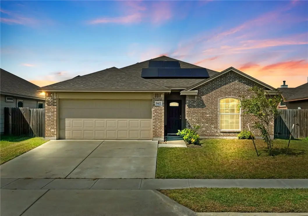 9422 English Oak Drive, Corpus Christi, TX 78410 - Image #1