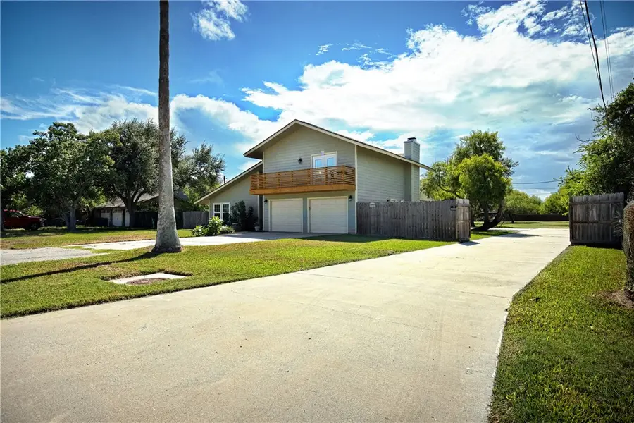 6995 Lovers Lane, Corpus Christi, TX 78412 - Image #3