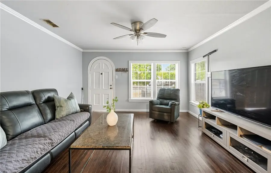 2810 Topeka Street, Corpus Christi, TX 78404 - Image #3