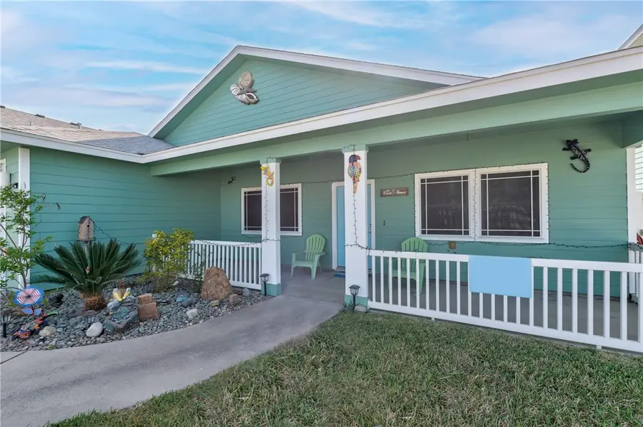 688 Morgan, Port Aransas, TX 78373 - Image #2