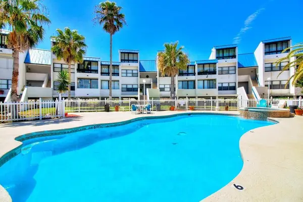 14401 Commodores Drive #100, Corpus Christi, TX 78418