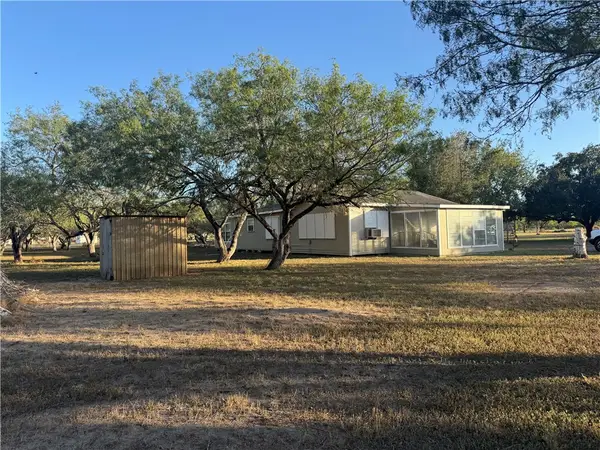 102 Weber Lane, Mathis, TX 78368