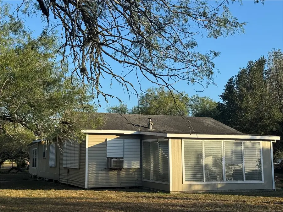 102 Weber Lane, Mathis, TX 78368 - Image #3