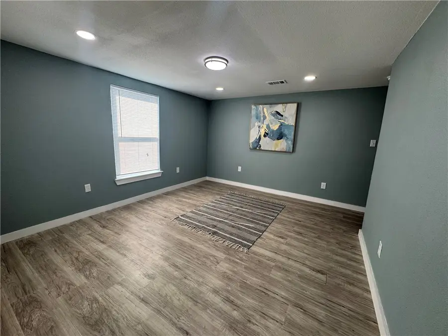 111 Alende Street, Taft, TX 78390 - Image #2