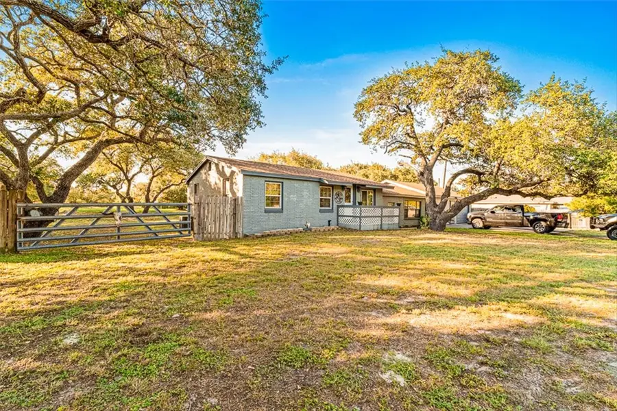 1887 Pace Avenue, Ingleside, TX 78362 - Image #2