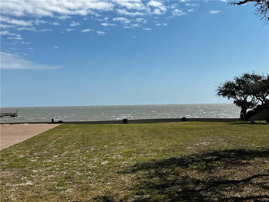 19 Royal Oaks Circle, Fulton, TX 78358 - Image #2