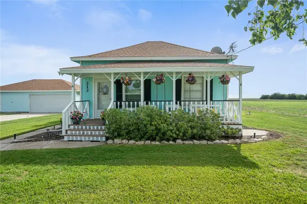 313 Fm 629, Woodsboro, TX 78393